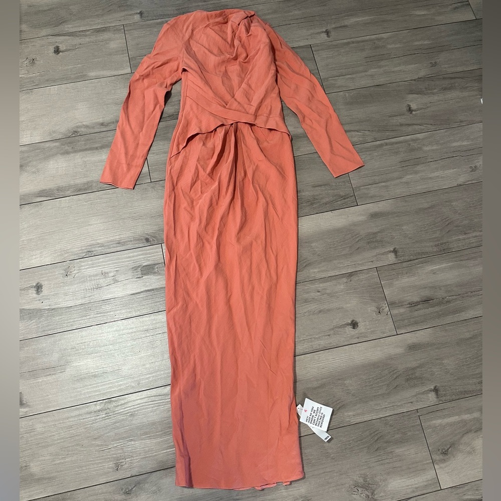 Elegant Pink Long Sleeve Dress - Picture 2 of 4
